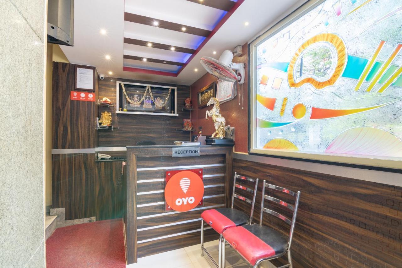 Oyo 13594 Mathrushree Residency Hotel Bangalore Bagian luar foto